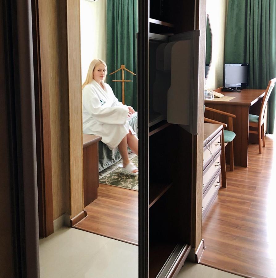 Hermes Resort Hotel With Medical Treatment Truskavec' Esterno foto